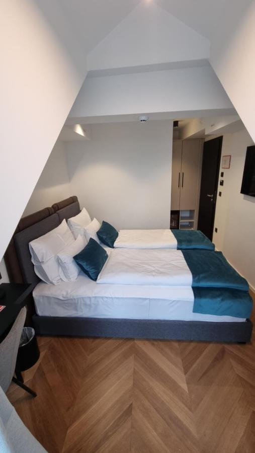 The Hotel 4*